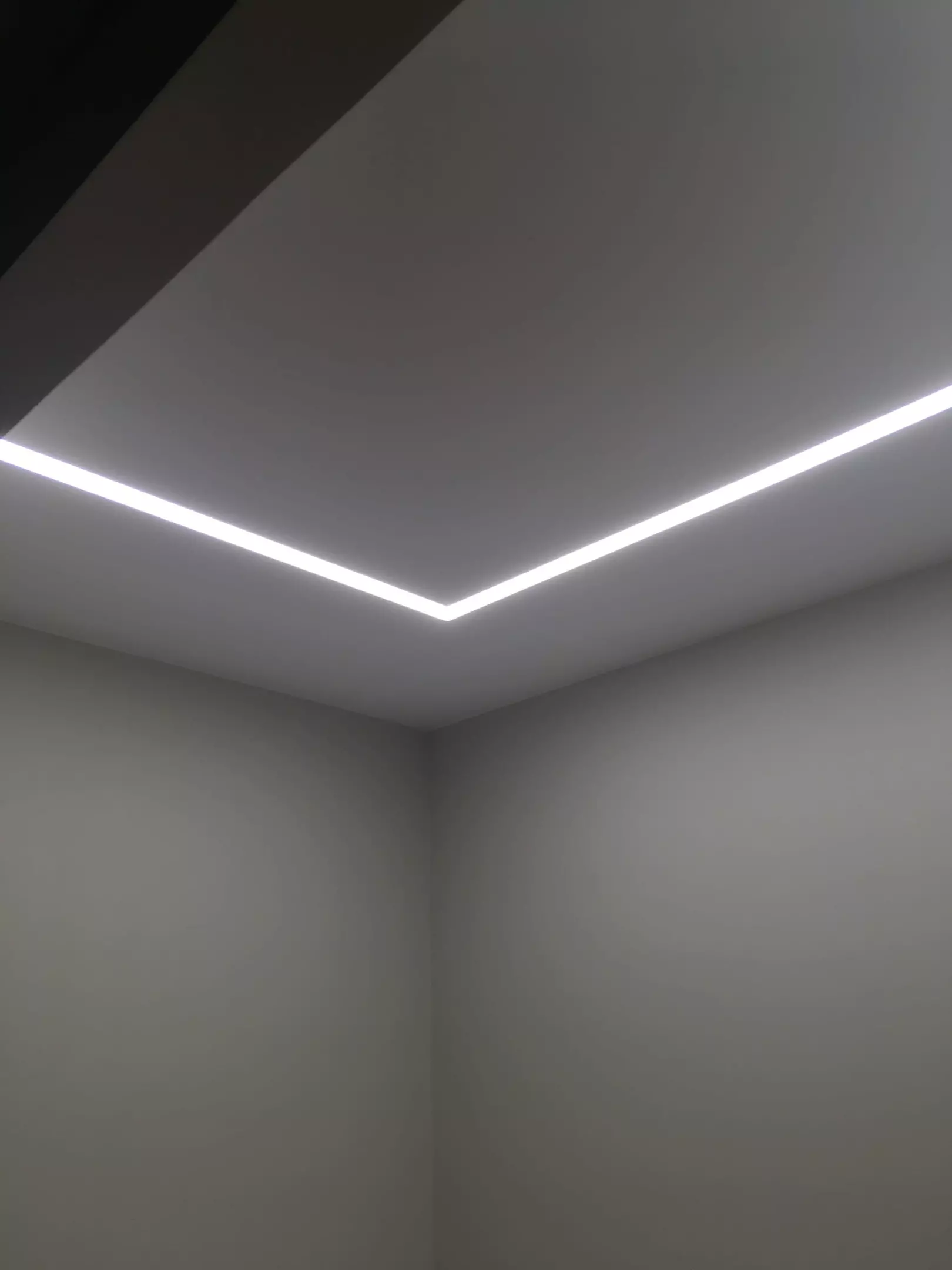 Натяжной потолок в прихожую, фото 3